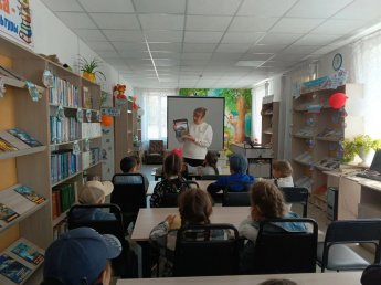 Сказочный вернисаж «Сказок Пушкина чудесное творенье»